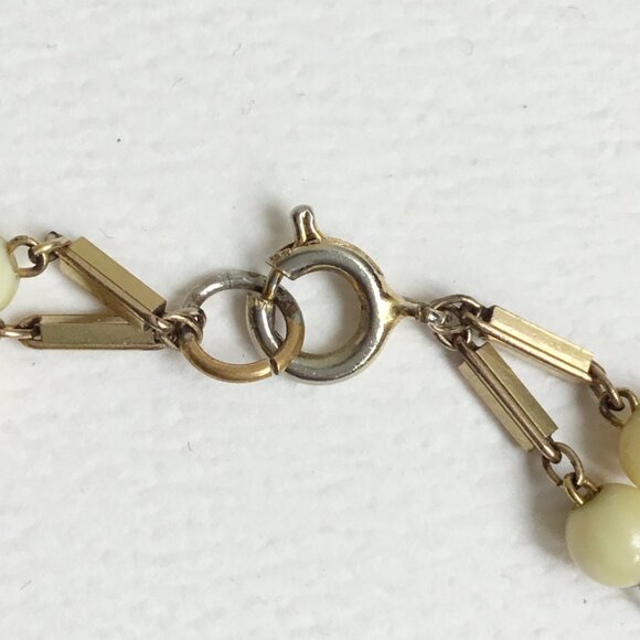 Vintage Yellow Beaded Double Strand Gold Tone Link Bracelet - Picture 3 of 3